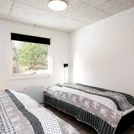 Three-bedroom Holiday In 35 Semesterbostad Blåvand